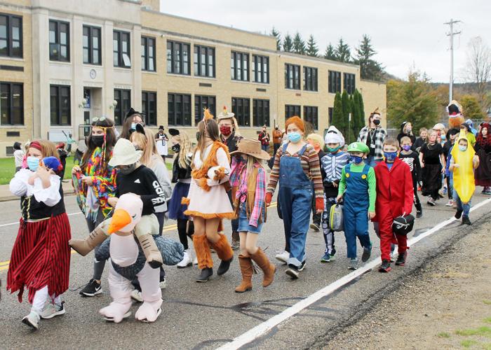 Hinsdale Halloween costume parade News