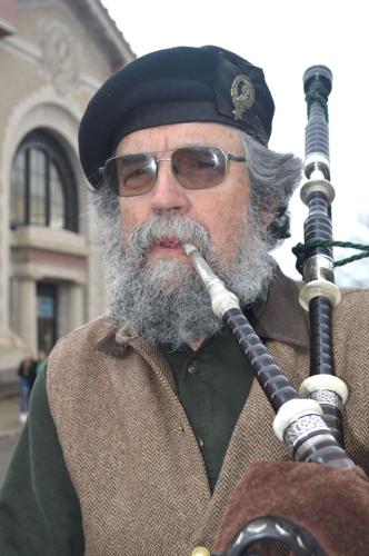Bagpiper