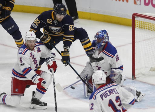 Kreider scores twice in Rangers' season-opening 5-1 win over Sabres