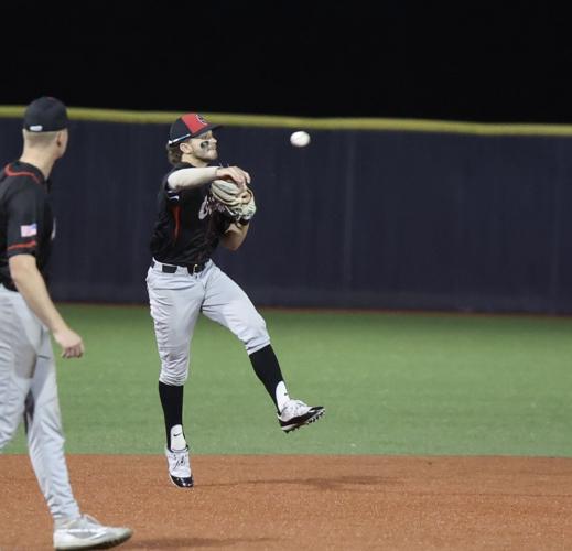 Playoffbound Oilers pick up weekend road wins Sports