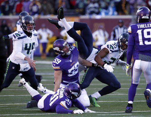 PHOTOS: Seahawks-Vikings Freezing Playoff Game