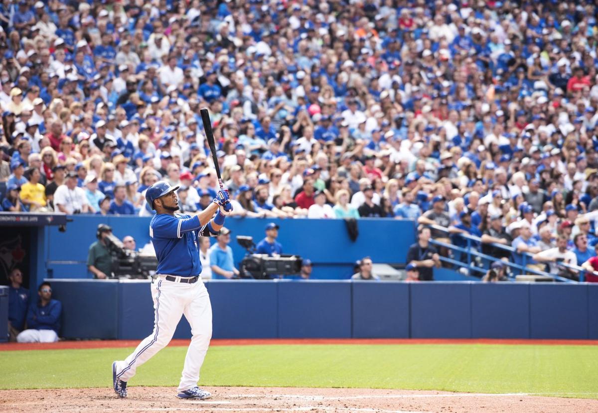 Blue Jays' Edwin Encarnacion hits 3 homers vs. Tigers, fans throw hats on  the field – New York Daily News
