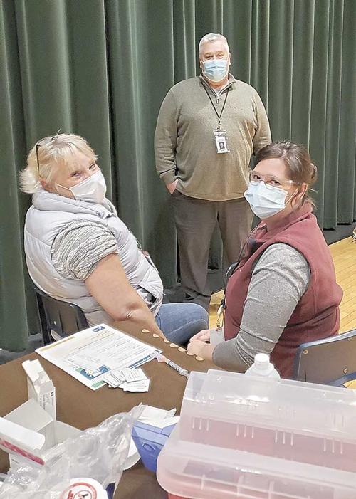 School district staff members vaccinated