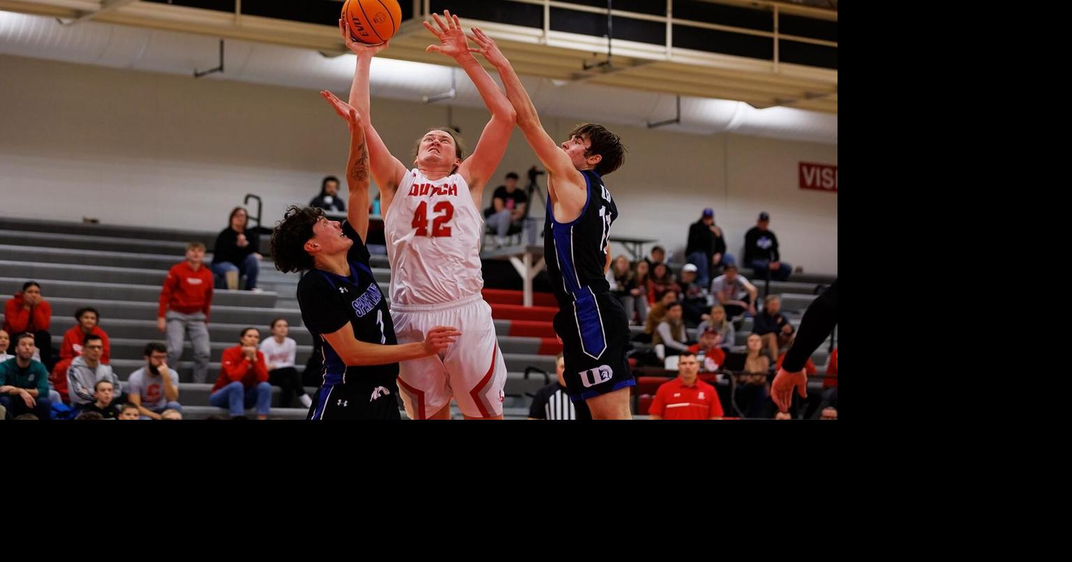 Central men get back on track in basketball win Pella