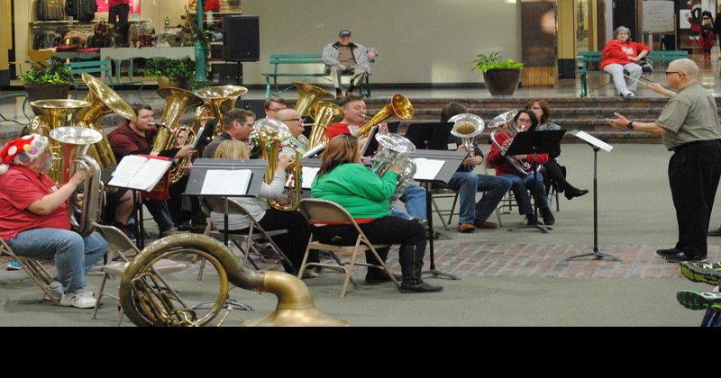 2022 45th Annual Merry Tuba Christmas At Rockefeller Center December 9 Merry Tubachristmas Is 45 Years Old | Community | Oskaloosa.com
