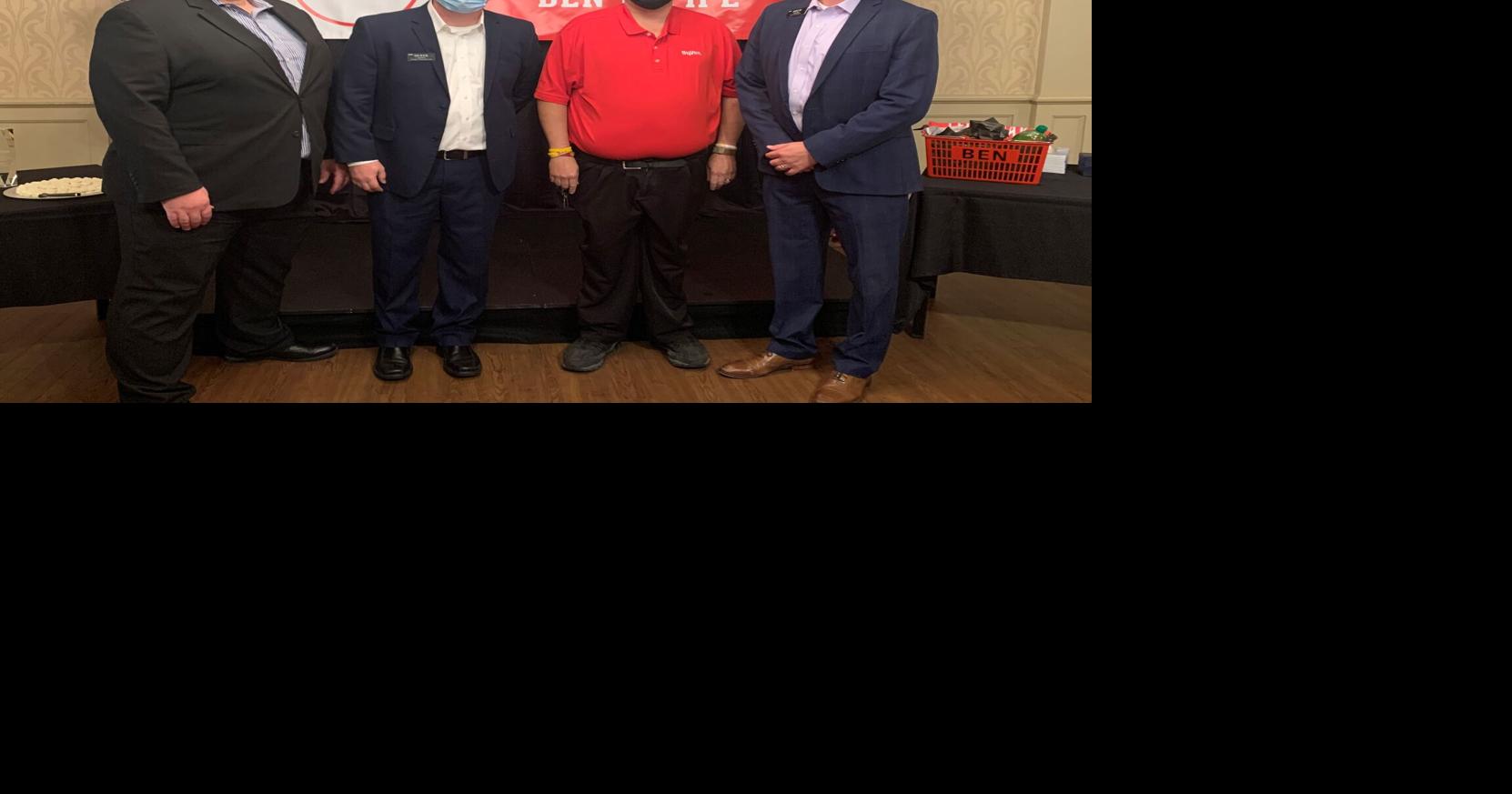 Pella HyVee employee earns company’s highest honor Local News