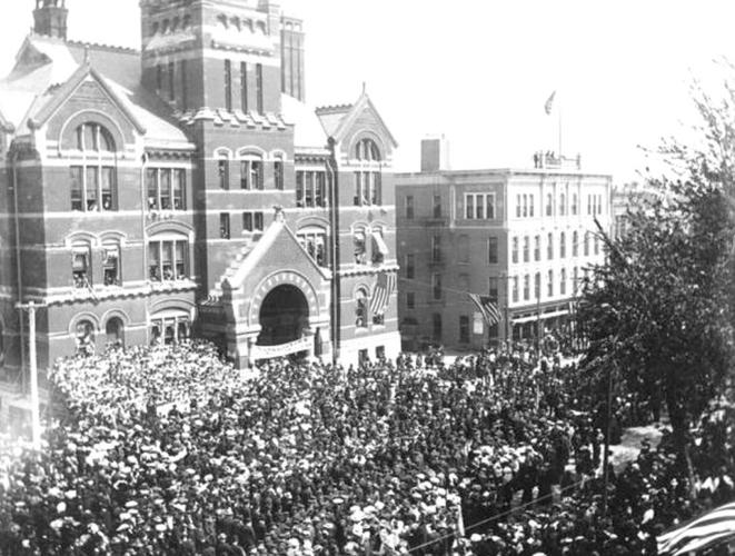 Libraries, Historical Society work to build online visual history of