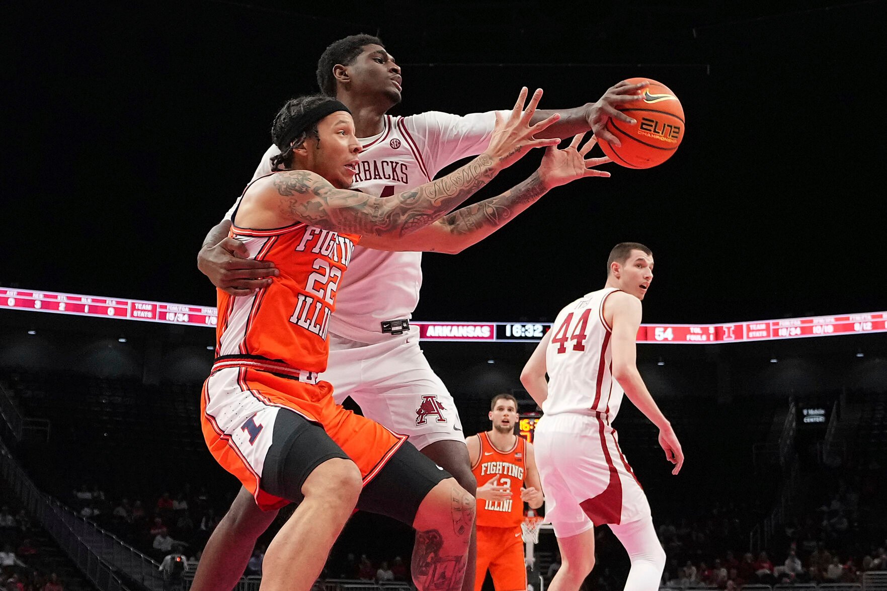 Kasparas Jakucionis Scores A Season-best 23 Points As Illinois Tops No ...