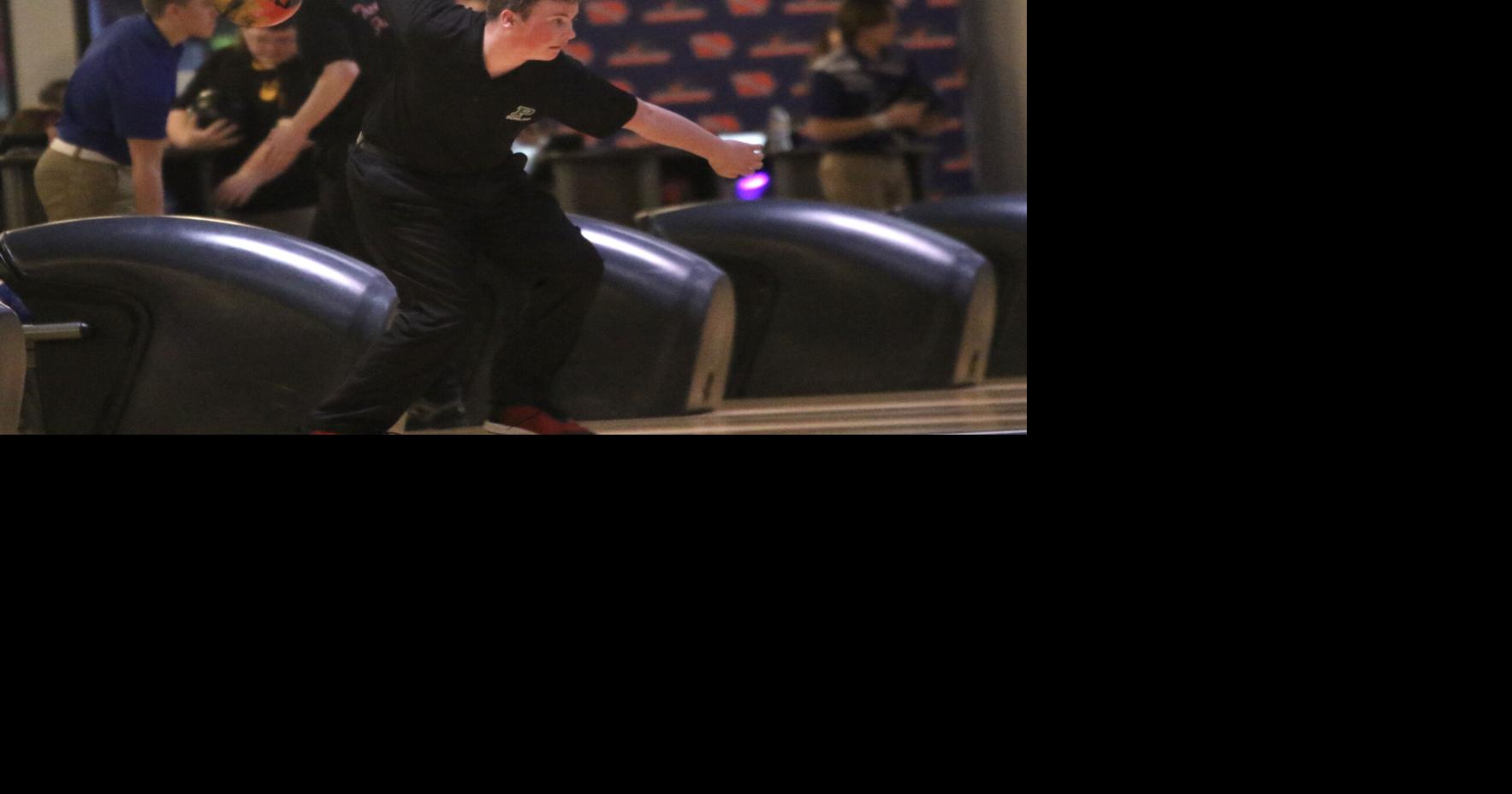 Pella bowling returns a pair of state qualifiers Pella