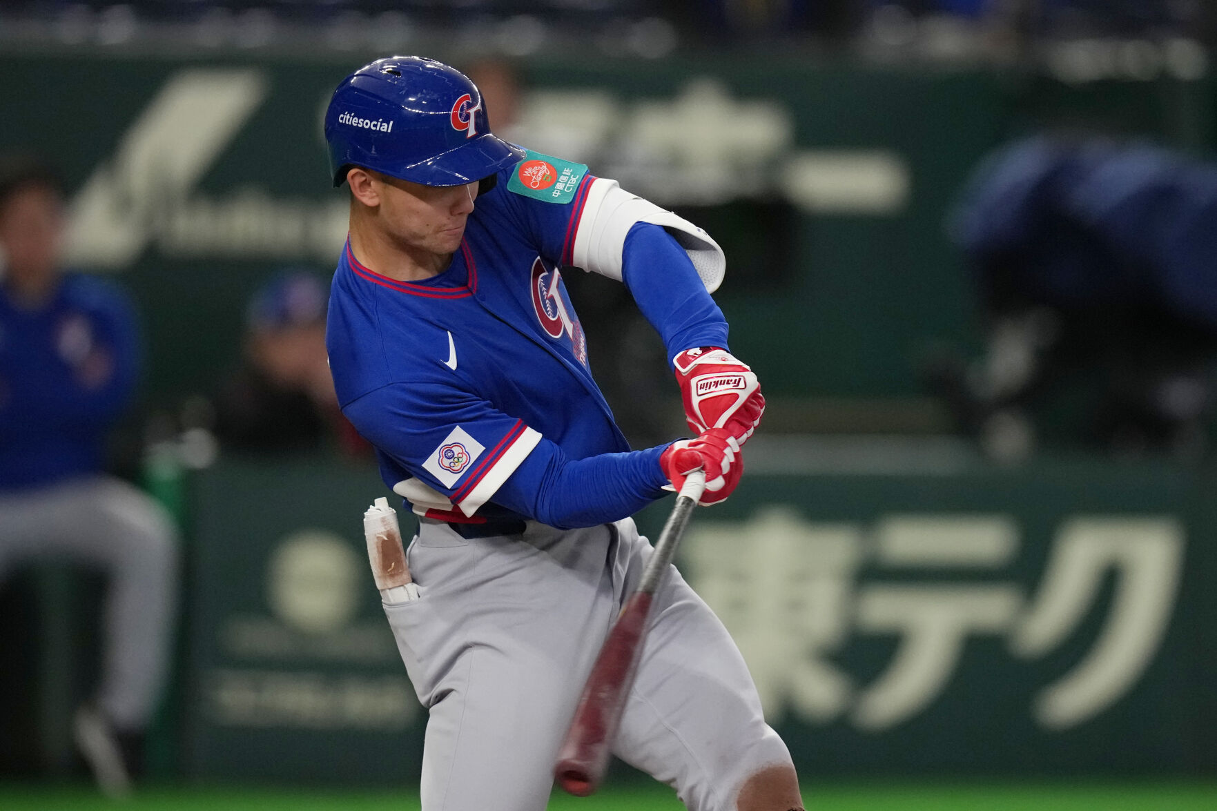 Ohtani homers for 2nd straight day, Suzuki hits 2, Japan beats