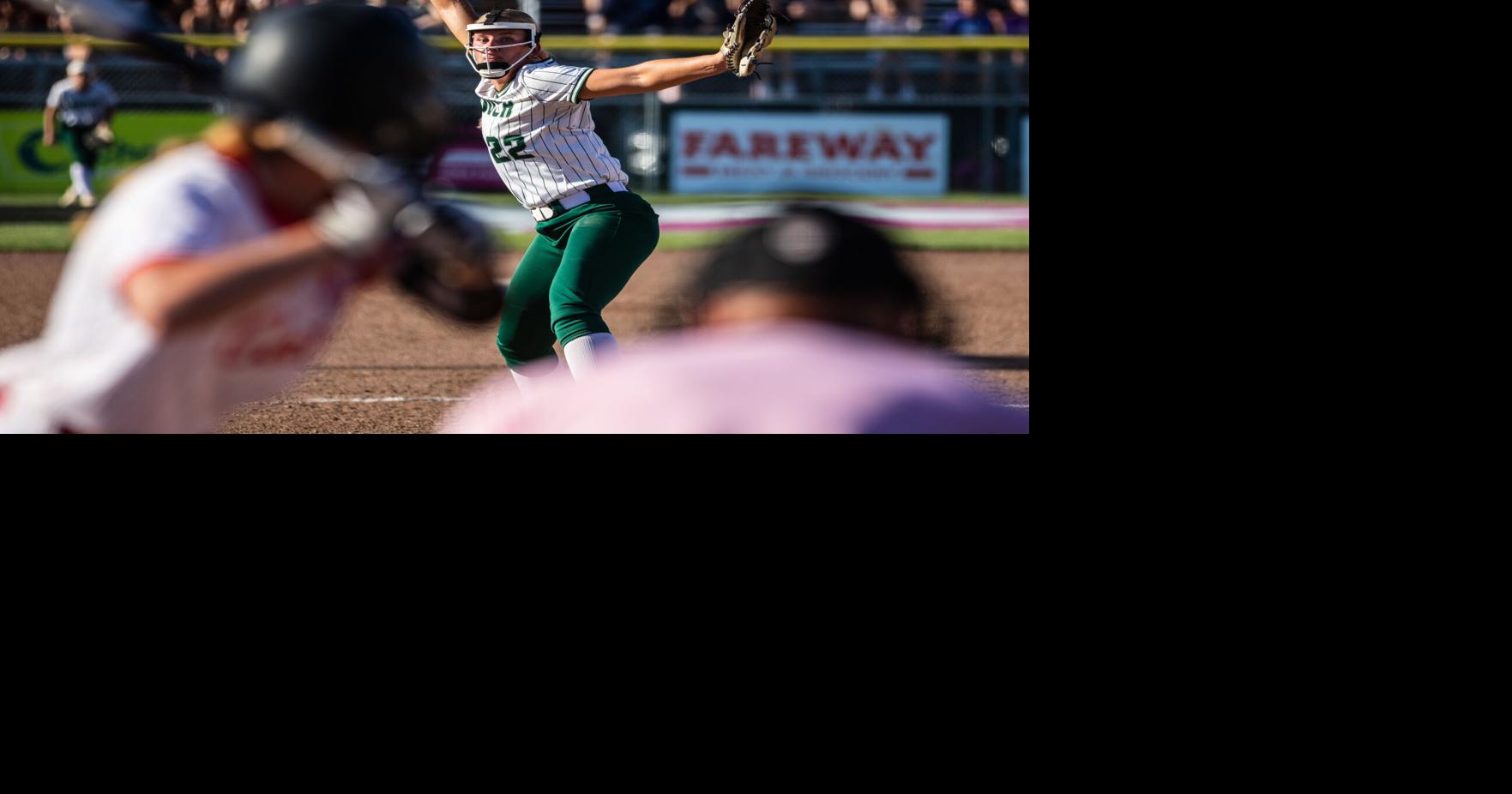 Former Pella graduate awarded for 2025 state tournament showing