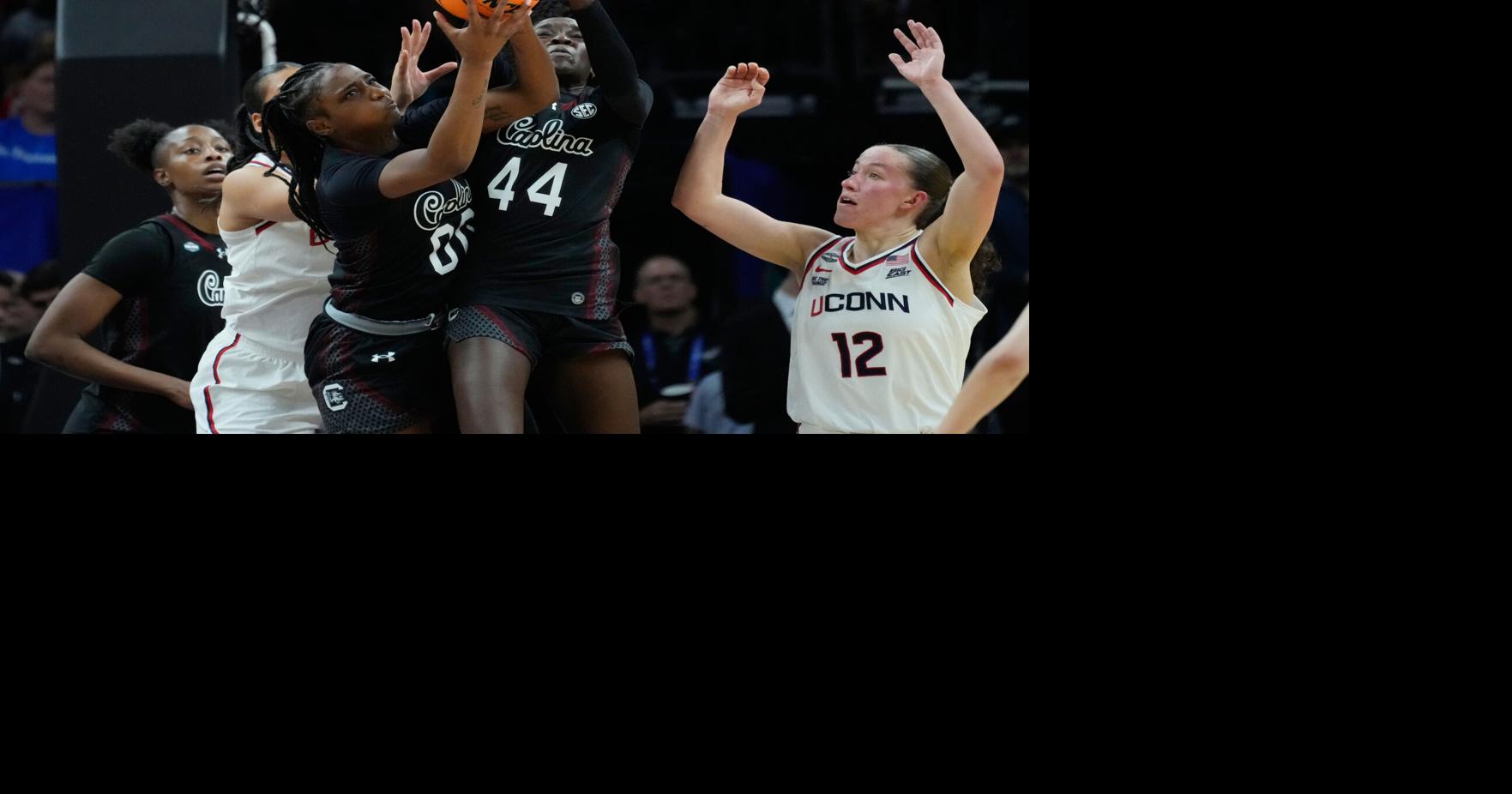 South Carolina smothers UConn 62-48 to advance to NCAA title game, snaps Huskies’ 54-game win streak