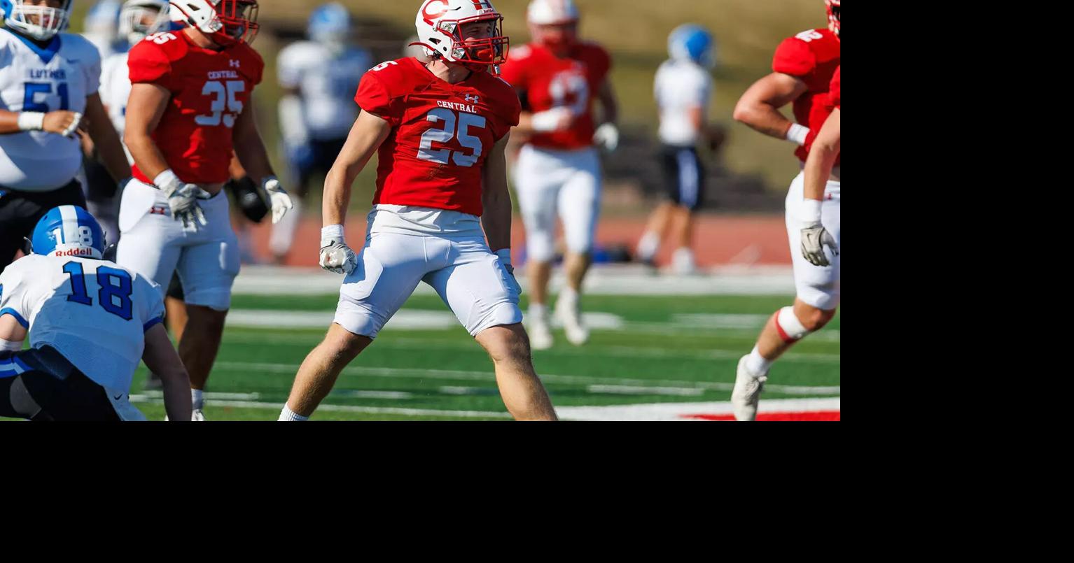 Seven Dutch football players tabbed for all-region squad | Pella