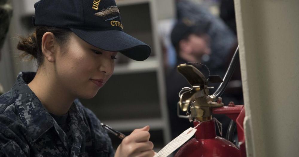 Pella grad enjoys Naval career Pella oskaloosa com Pella grad enjoys Naval career Pella oskaloosa com