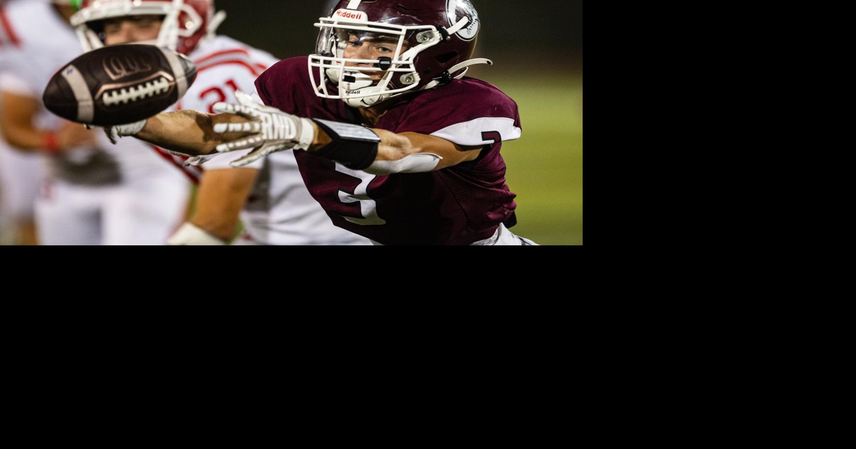 Oskaloosa edged by Burlington, 26-21