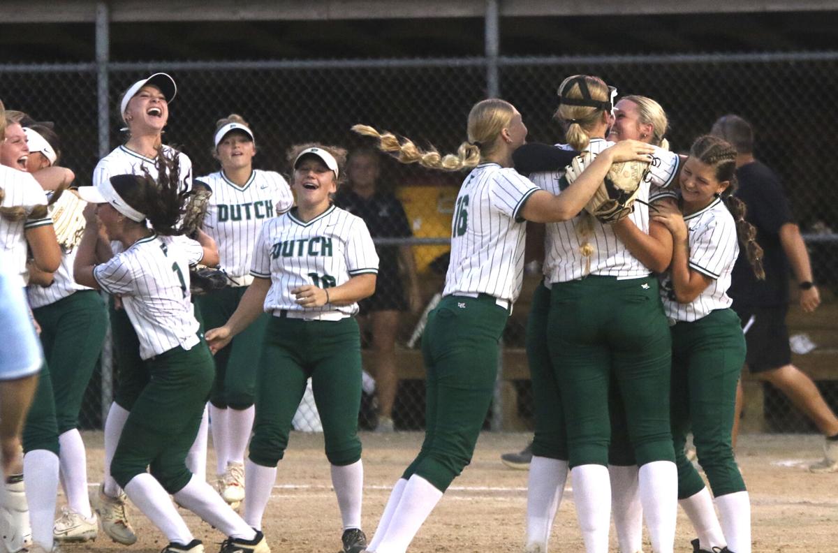 Lady Dutch knock off No. 12 Bondurant-Farrar, 3-2 | Pella 