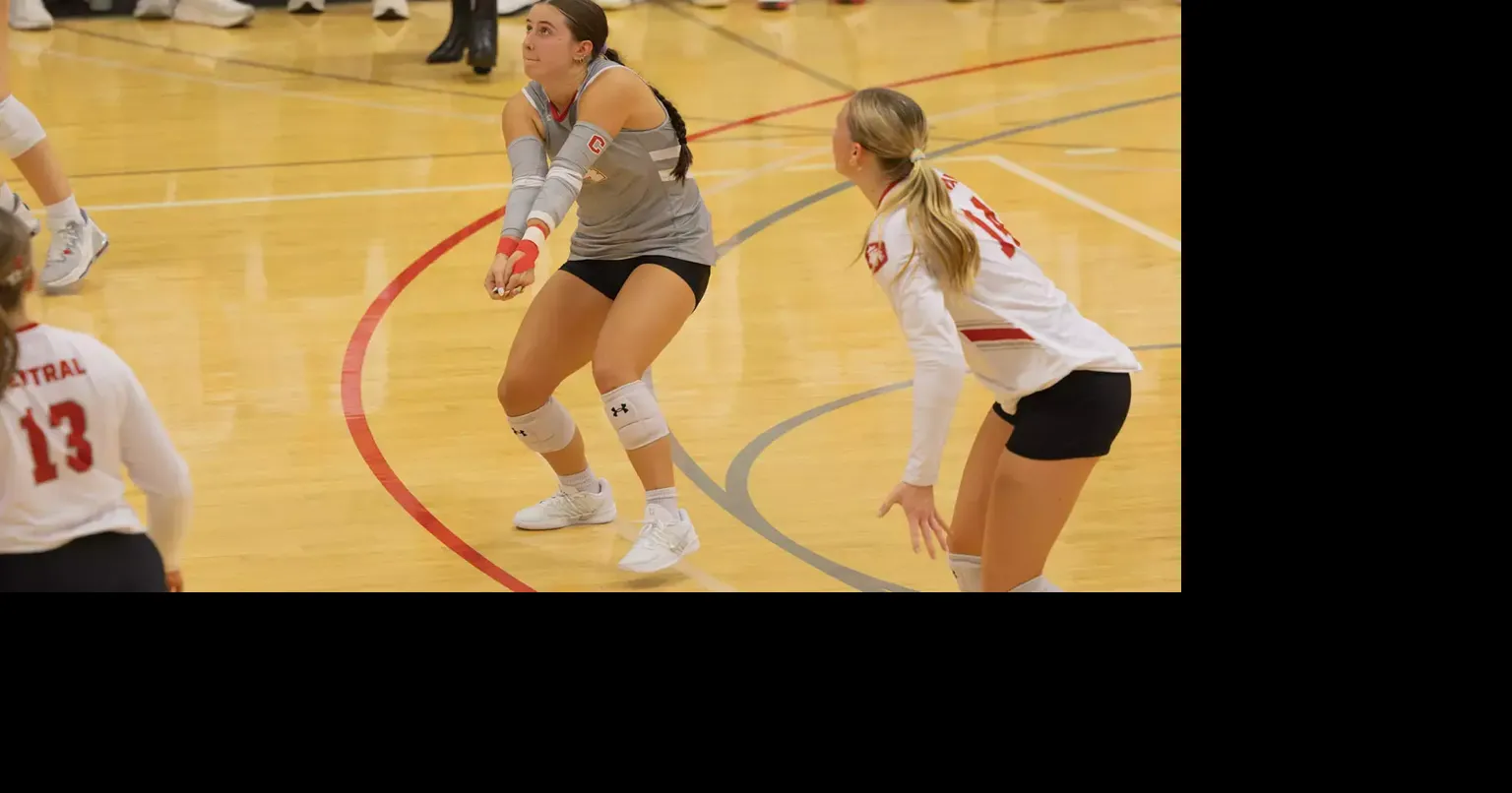 Dutch volleyball team falls to Kohawks