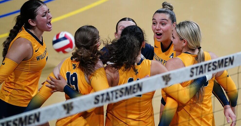 Reverse sweep highlights 3-1 weekend at home tourney