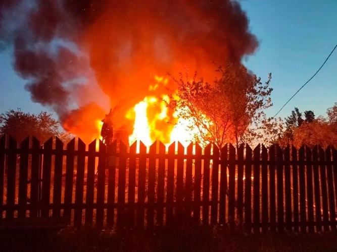 Ukraine conducts large-scale drone strikes on Russia, killing 4 and wounding a dozen others