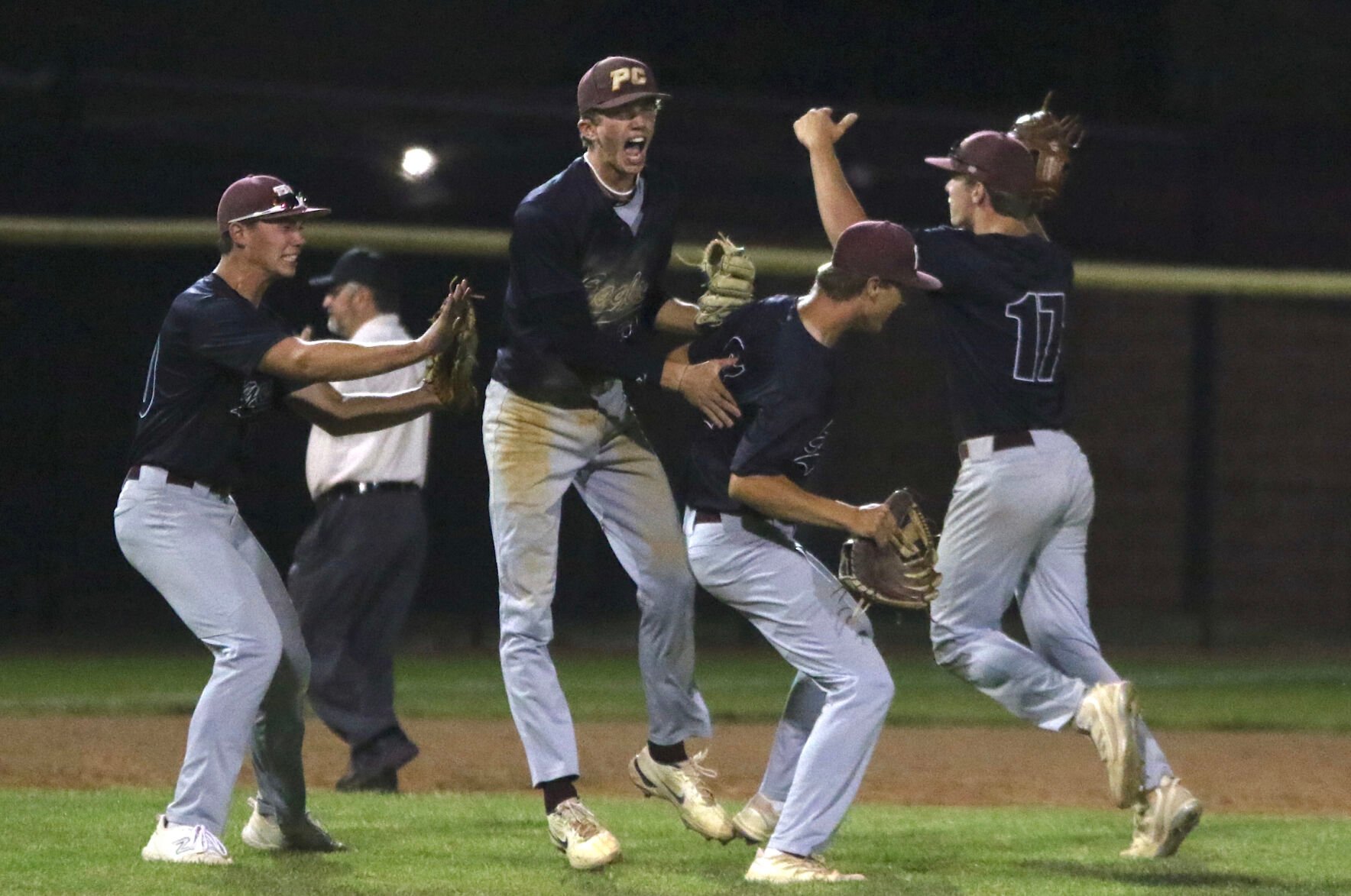 Eagles upset No. 1 Van Meter in extras to earn first state berth