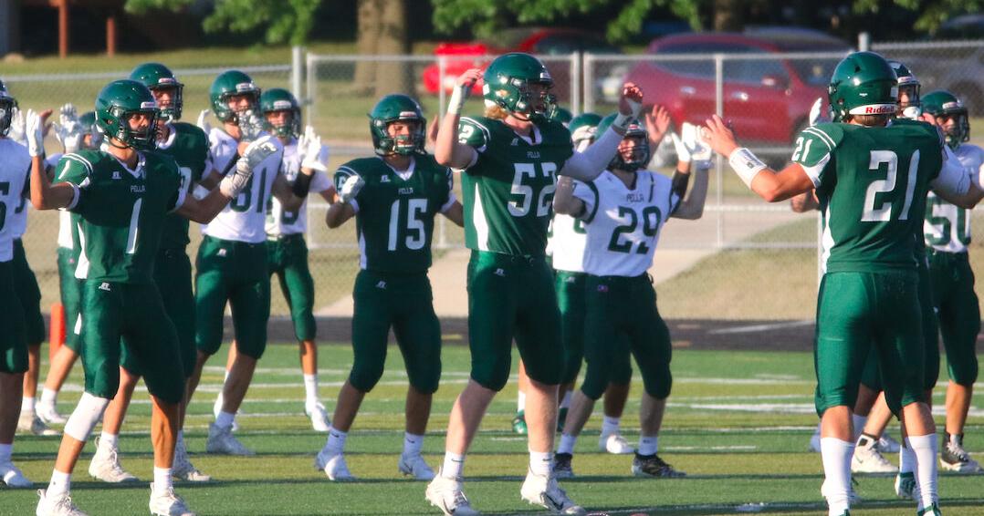 Football preview Pella vs Dallas CenterGrimes Pella