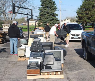oskaloosa electronics event april cycling mahaska mcg residents parking drop county lot