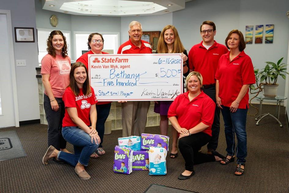 Van Wyk State Farm Agency awards $500 to local nonprofit