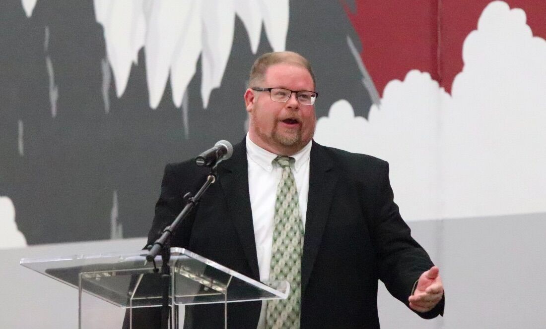 Pella Christian 10