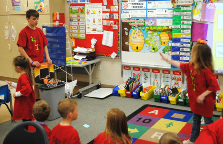 Litter Critters teach children about recycling on Earth Day | Local ...