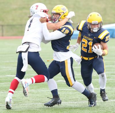 Statesmen Fall To Pioneers Second Half Rally Local Sports Oskaloosa Com