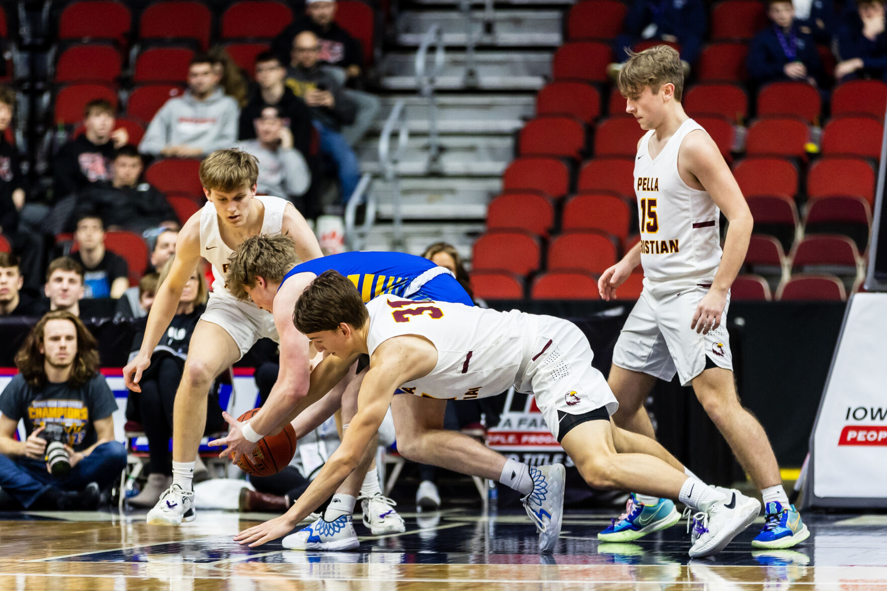 No. 4 Eagles Fight Off No. 5 Bulldogs To Advance To State Semis | Pella ...