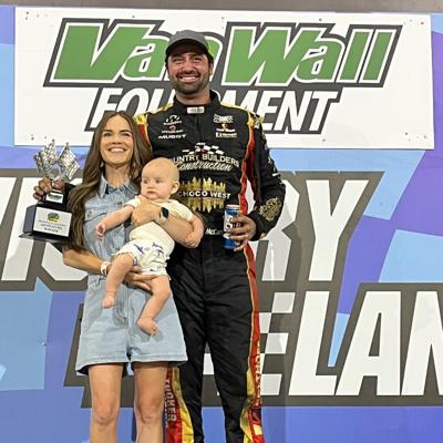 Austin McCarl nabs $5,000 in late race pass on exciting night at ...