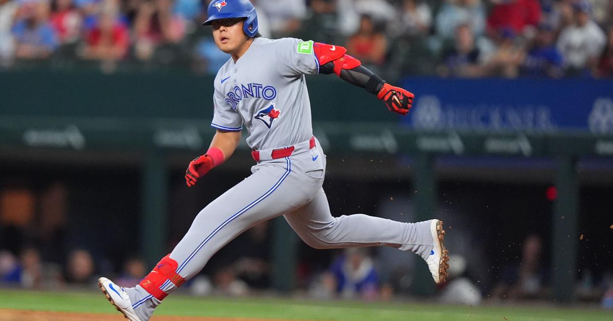 Playoff hopeful Blue Jays avoid series sweep with 7-2 win over AL West-leading Texas; Rangers keep one-game lead with six games left