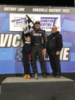 Aaron Reutzel races to victory at Knoxville