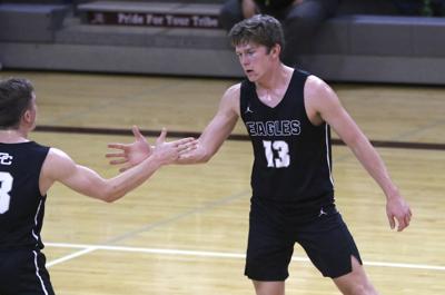 Third quarter fire lifts PC boys past Pella, 59-54 | Pella | oskaloosa.com