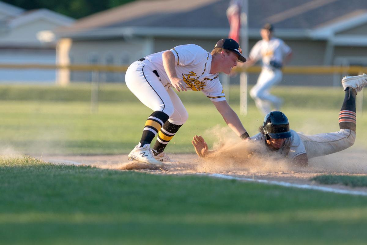 State Baseball: Gilbert beats Dallas Center-Grimes