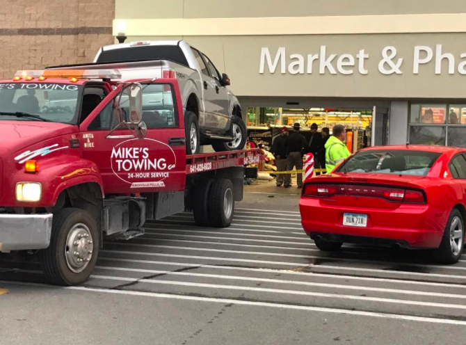 Three dead, two injured after truck crashes into Walmart | Pella ...
