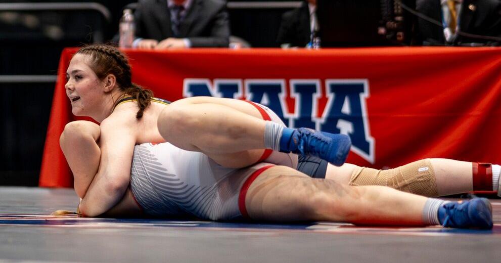 Fowler earns pair of national honors