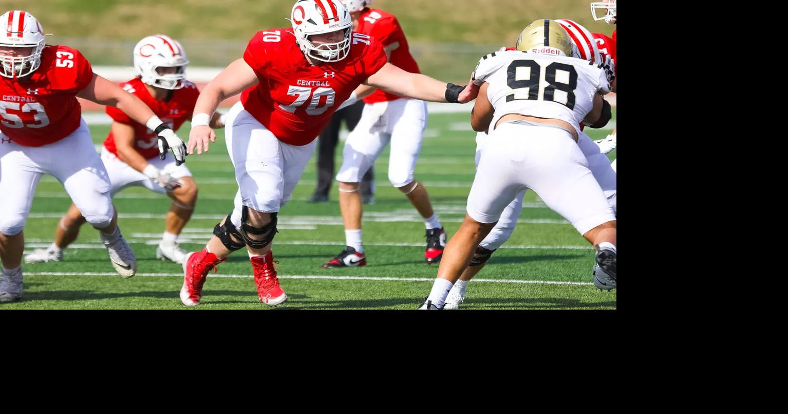 Five Dutch picked as football all-conference first teamers | Pella ...