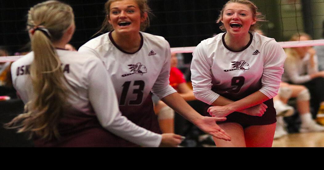 10 area girls selected to Little Hawkeye allconference teams Pella