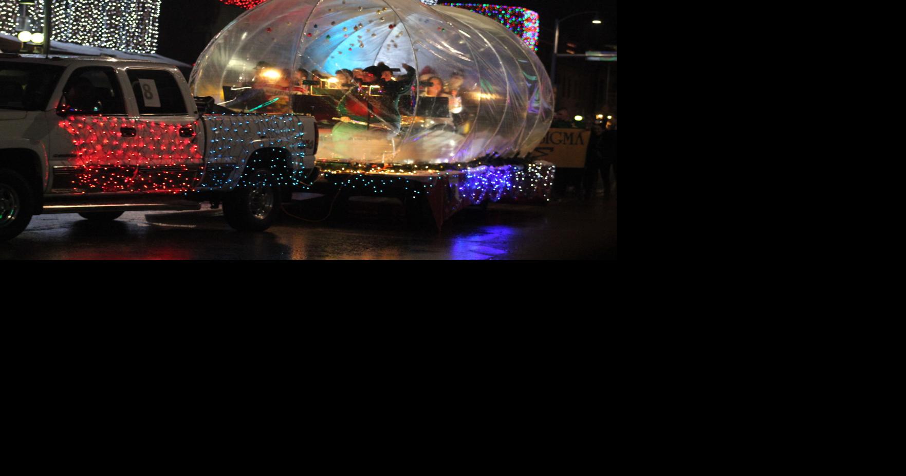 Unique snowglobe float keeps WPU band rocking Local News