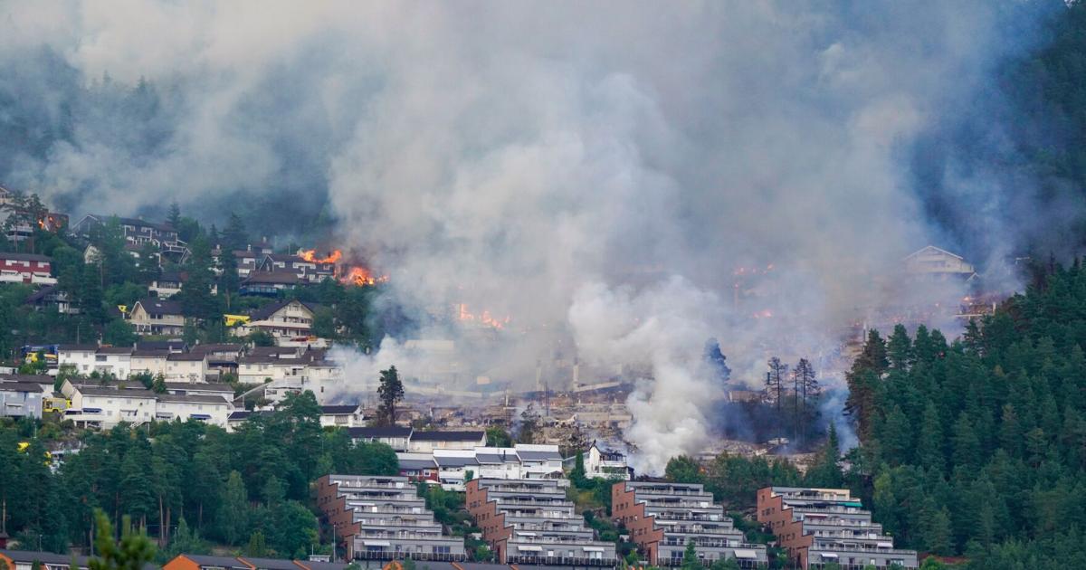 Norway's Largest Modern Fire Destroys Over 100 Homes, Forces Hundreds to Evacuate in Drammen