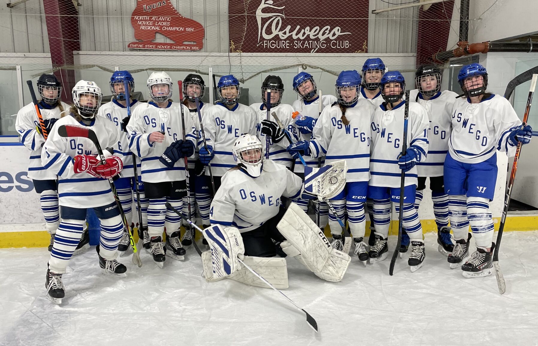 Oswego 14U girls hockey team defeats Lysander Sports oswegocountynewsnow photo