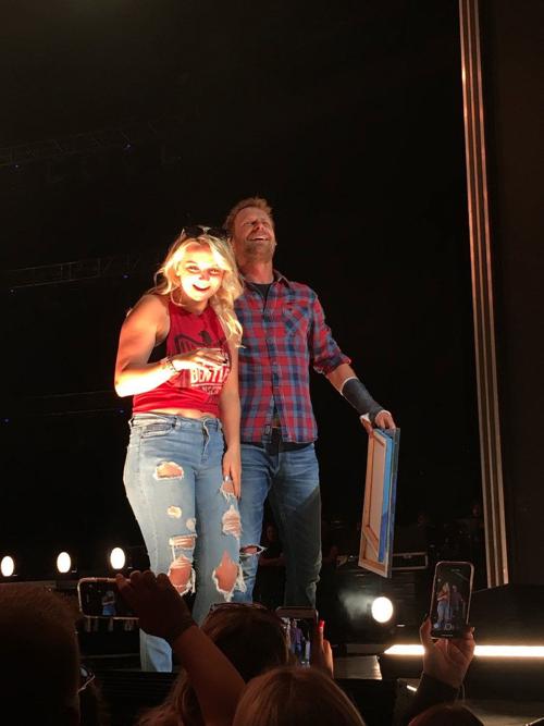 Mexico teen takes stage with Dierks Bentley