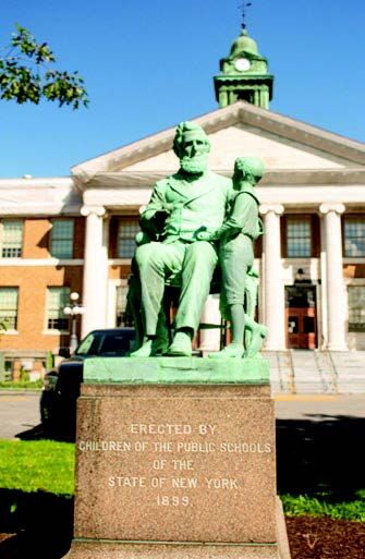 Sheldon Statue