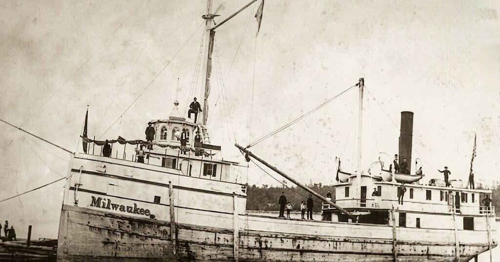 Steamers struggled to navigate through the ice