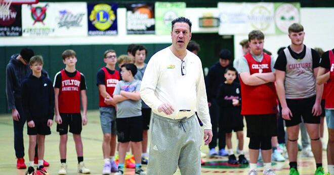 Laker coach Leone leads Fulton skills clinic