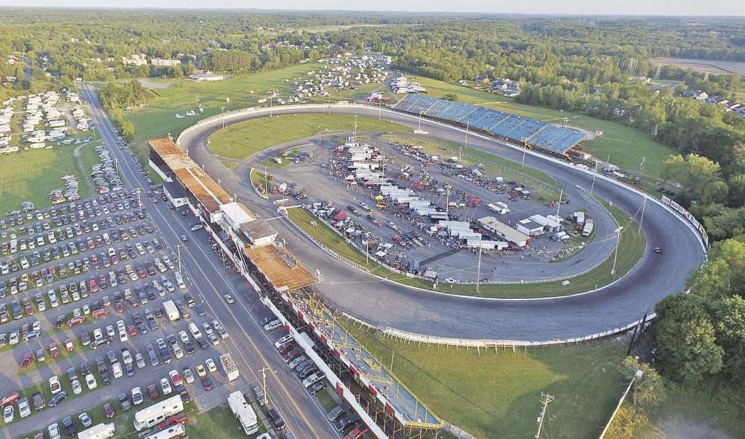 Oswego Speedway officially set to host NAPA Auto Parts Super DIRT Week