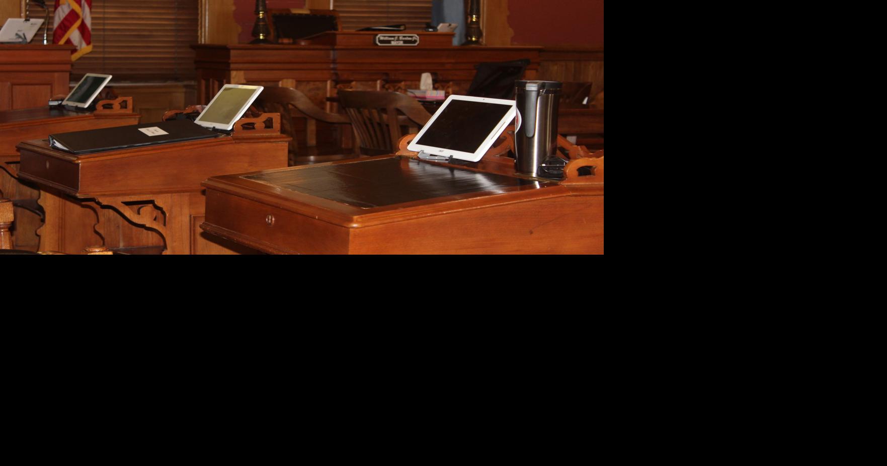 Oswego Common Council takes another step into the 21st century, ditches