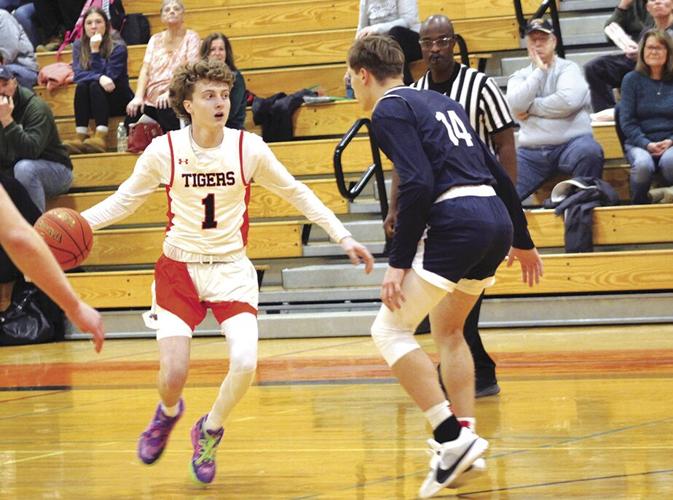Mexico falls to hot-shooting Homer in boys basketball | Sports |  oswegocountynewsnow.com